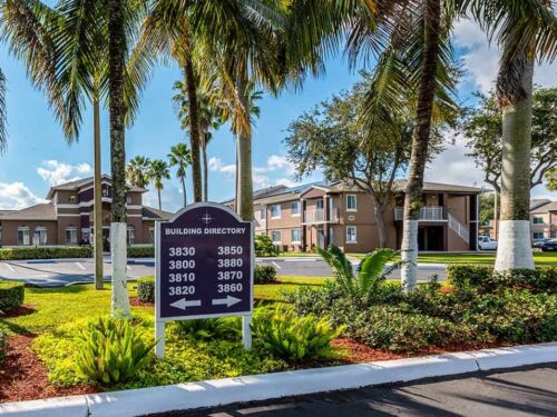 Douglas Pointe Apartments property entrance